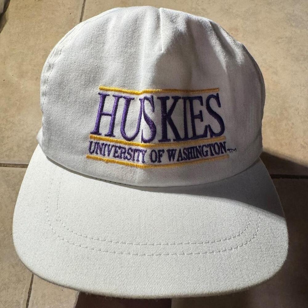 Vintage 90s university of washington One Size Fits all SnapBack